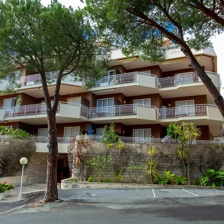 168 - La Terrazza Sul Mare, Casa A 10 Minuti Da Spiaggia, Parcheggio Privato Gratis * Санремо