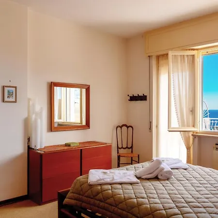 168 - La Terrazza Sul Mare, Casa A 10 Minuti Da Spiaggia, Parcheggio Privato Gratis Санремо