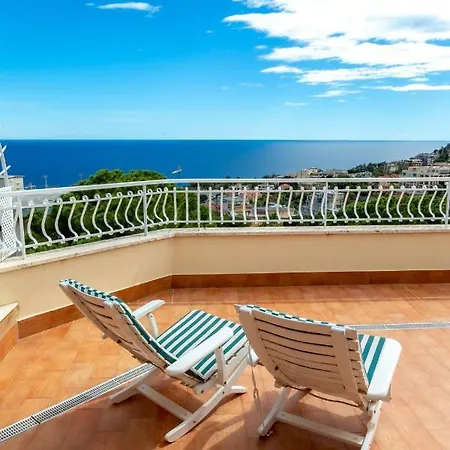 168 - La Terrazza Sul Mare, Casa A 10 Minuti Da Spiaggia, Parcheggio Privato Gratis Daire