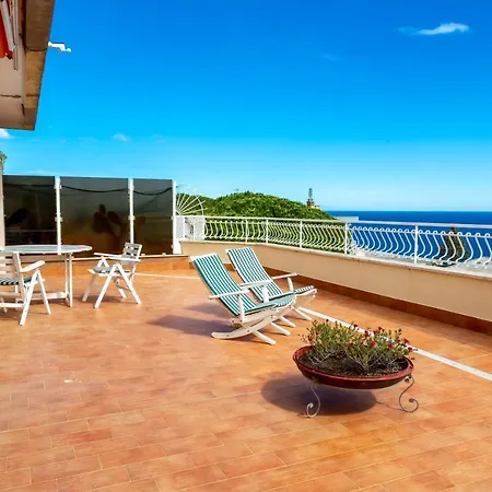 Appartement 168 - La Terrazza Sul Mare, Casa A 10 Minuti Da Spiaggia, Parcheggio Privato Gratis *